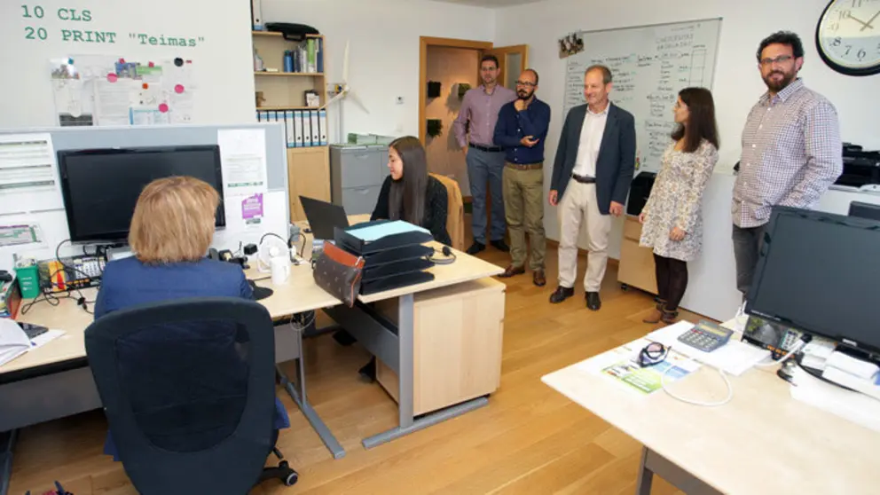 El director de Xesgalicia visit&oacute; la empresa compostelana Teima Desenvolvemento./C.PAZ.