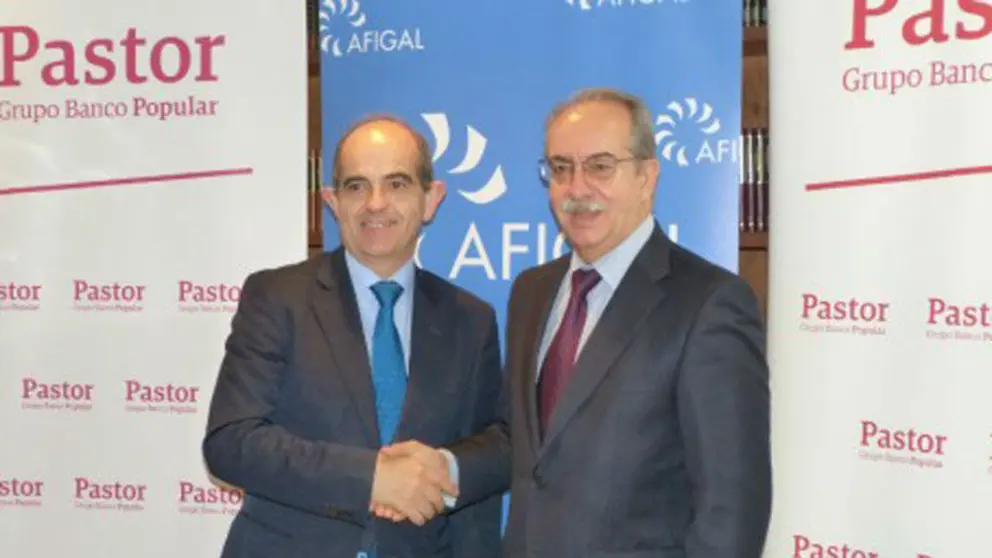 el director general de Pastor, Fernando Merino y el presidente de Afigal, Antonio Couceiro firmaron el convenio.