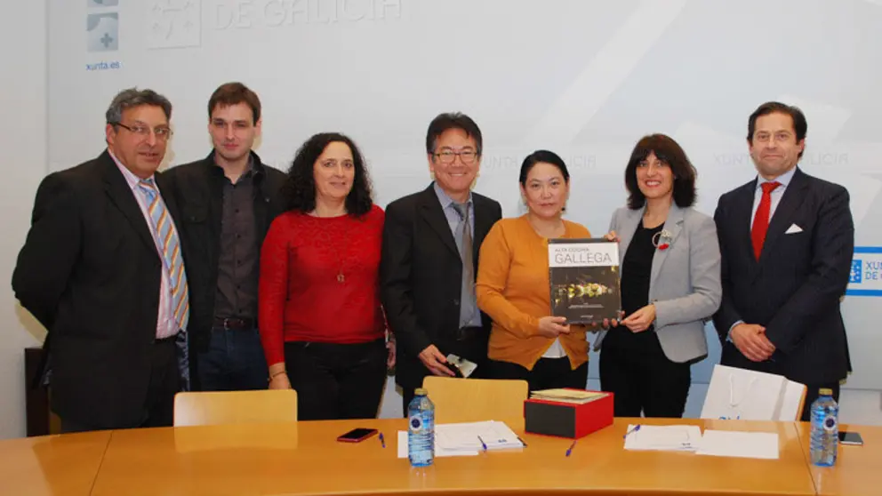La conselleira de Medio Rural (segunda por la derecha) con la delegaci&oacute;n china.