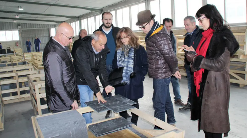 Los prescriptores franceses visitaron instalaciones pizarreras en la comarca de Valdeorras, acompa&ntilde;ados por miembros del Cl&uacute;ster.