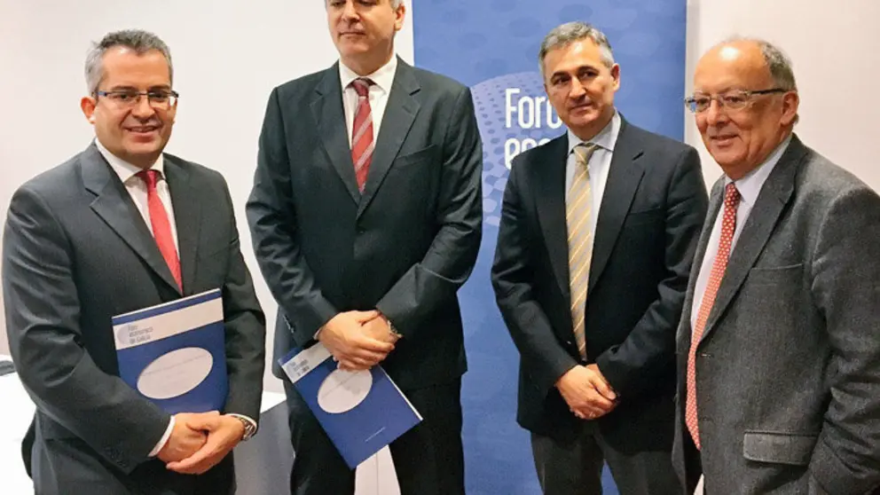 Patricio S&aacute;nchez, Santiago Lago, Jos&eacute; Francisco Armesto y Fernando Gonz&aacute;lez Laxe.