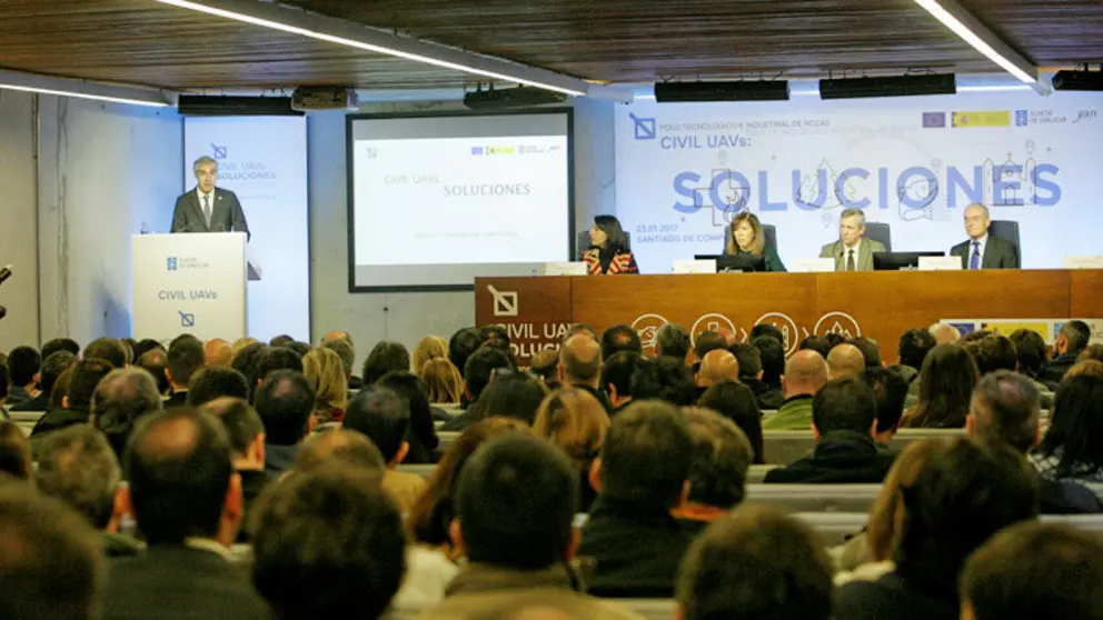 El conselleiro de Econom&iacute;a interviene en el III Workshop de Rozas./C.PAZ.