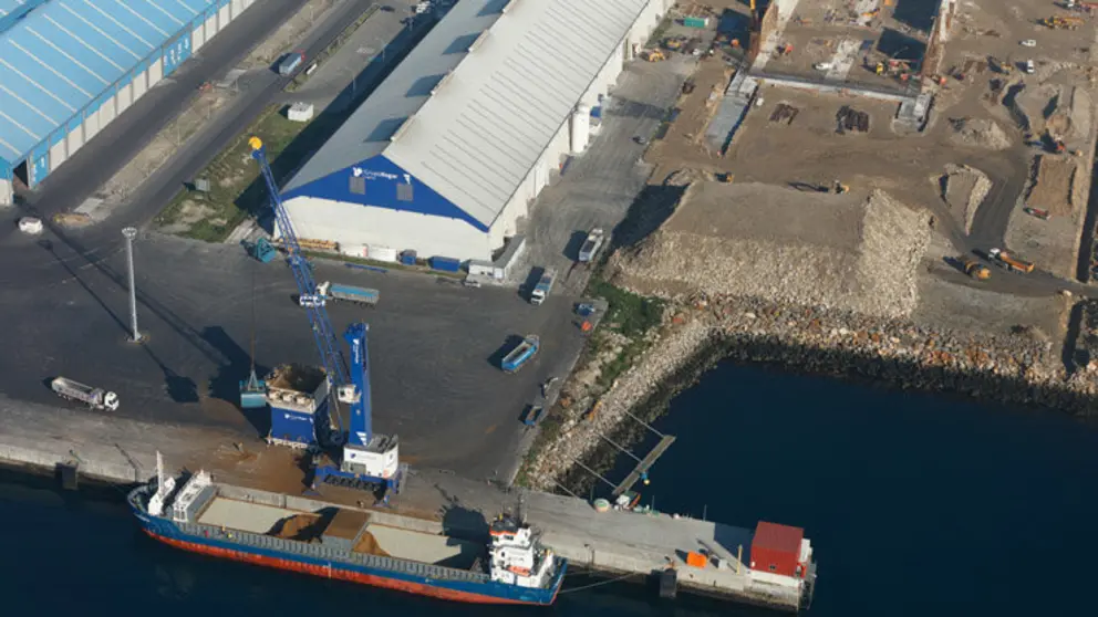Puerto exterior de A Coru&ntilde;a./C.FERN&Aacute;NDEZ SOUSA.