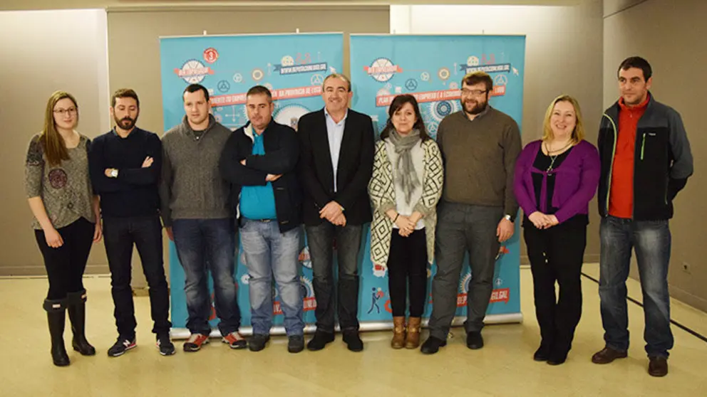O presidente da Deputaci&oacute;n de Lugo (centro) na presentaci&oacute;n do "Ben Empregado 3".