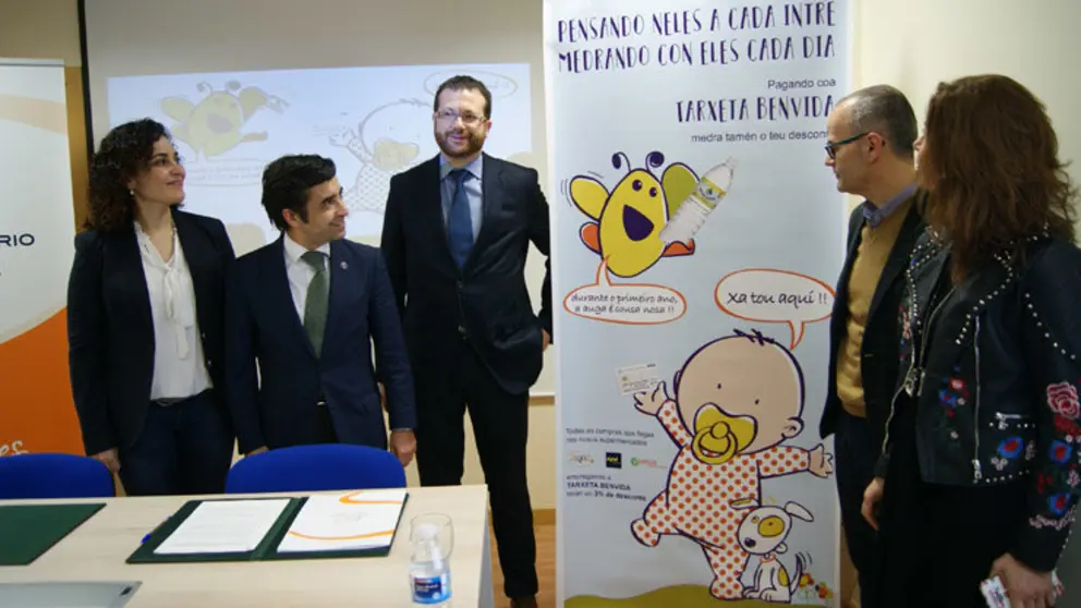Imagen de la firma del convenio entre Cuevas y la Conseller&iacute;a de Pol&iacute;tica Social en 2017./P.L.