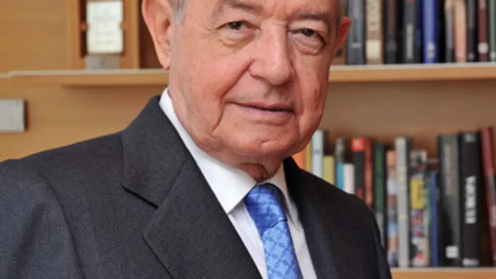 Salvador Gabarr&oacute;, presidente de honor de Gas Natural Fenosa.