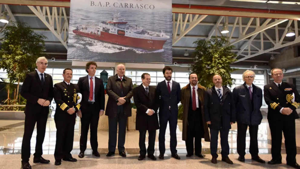Autoridades en la entrega del buque oceanogr&aacute;fico Carrasco./P.HERN&Aacute;NDEZ GAMARRA.