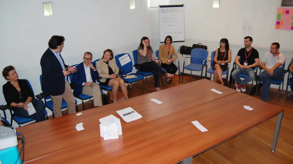 Una sesi&oacute;n en una edici&oacute;n anterior de la lanzadera de empleo de Ourense.