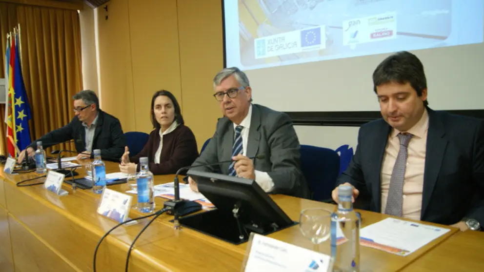 Carlos Jos&eacute; Rodr&iacute;guez, Patricia Argerey, Juan Vieites y Fernando Cao en la presentaci&oacute;n de la unidad mixta de investigaci&oacute;n./P.L.