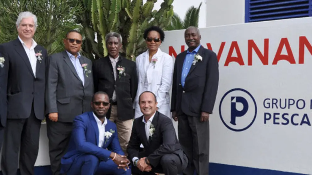 Autoridades en la celebraci&oacute;n del 27&ordm; aniversario de NovaNam en Namibia.
