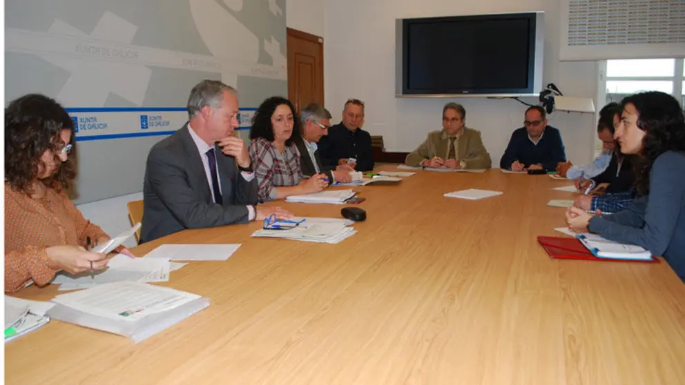 reuni&oacute;n de traballo que a directora xeral de Gandar&iacute;a, Agricultura e Industrias Agroalimentarias, Bel&eacute;n do Campo, mantivo hoxe co director general da Entidade Estatal de Seguros Agrarios (Enesa), Jos&eacute; Mar&iacute;a Garc&iacute;a de Francisco, Agroseguro, t&eacute;cnicos da conseller&iacute;a e as denominaci&oacute;ns de orixe de vi&ntilde;o