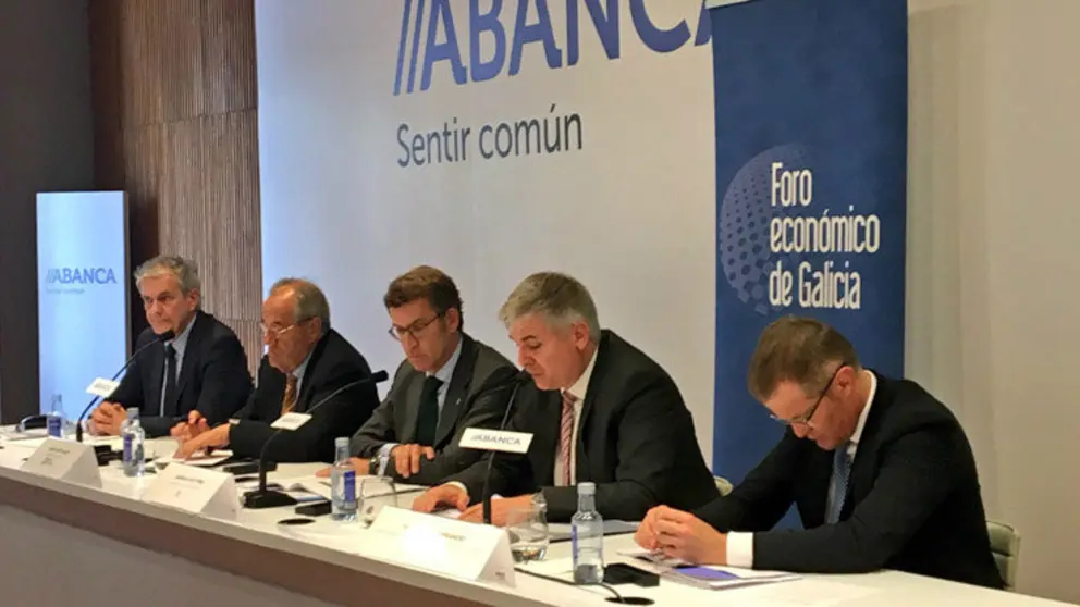 G&oacute;mez, P&eacute;rez Nieto, N&uacute;&ntilde;ez Feij&oacute;o, Lago y Veiga, en la presentaci&oacute;n del Anuario 2017.