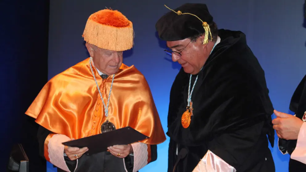 El economista Edward Altman fue nombrado profesor Honoris Causa por IESIDE.