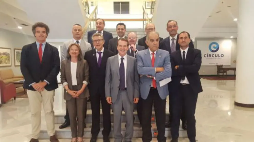 Reuni&oacute;n del comit&eacute; ejecutivo de Navalia.