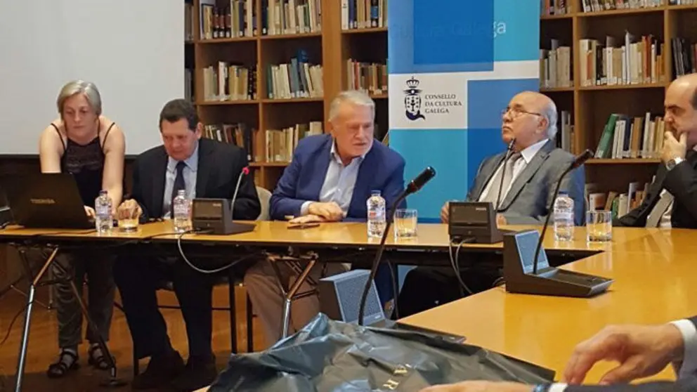 Mesa redonda sobre Am&eacute;rica Latina organizada por Grupo Colmeiro.