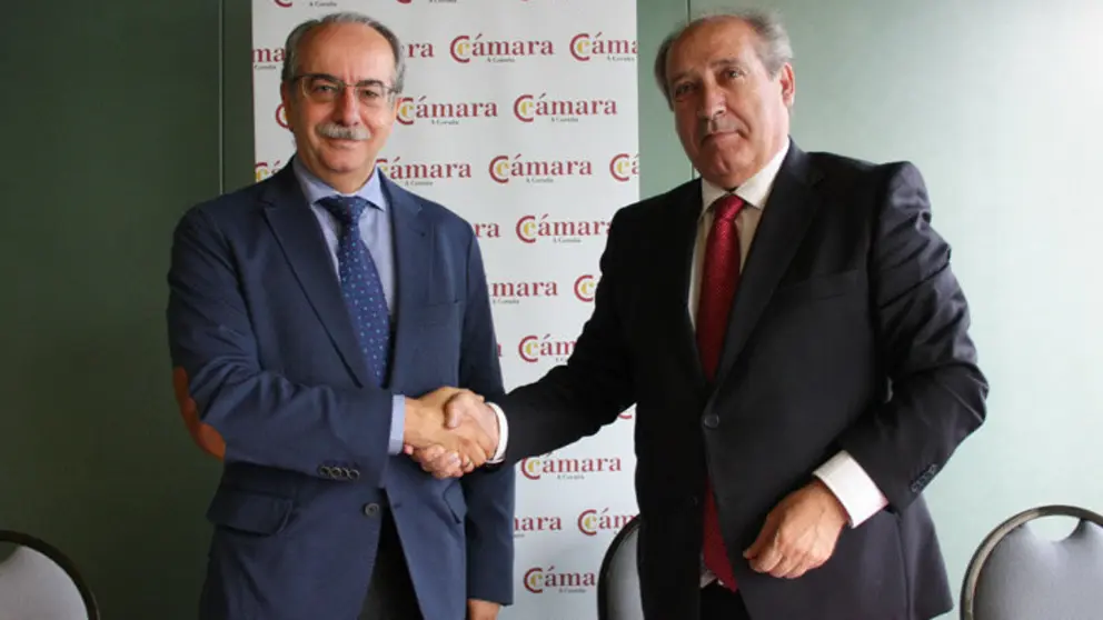 El presidente de la C&aacute;mara de A Coru&ntilde;a junto al alcalde de Cerceda.