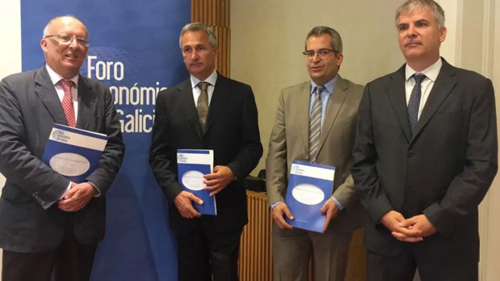 Gonz&aacute;lez Laxe, Armesto, S&aacute;nchez y Lago presentaron el II Informe de Coyuntura.