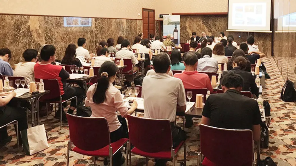Cata de vinos de R&iacute;as Baixas en Tokio.
