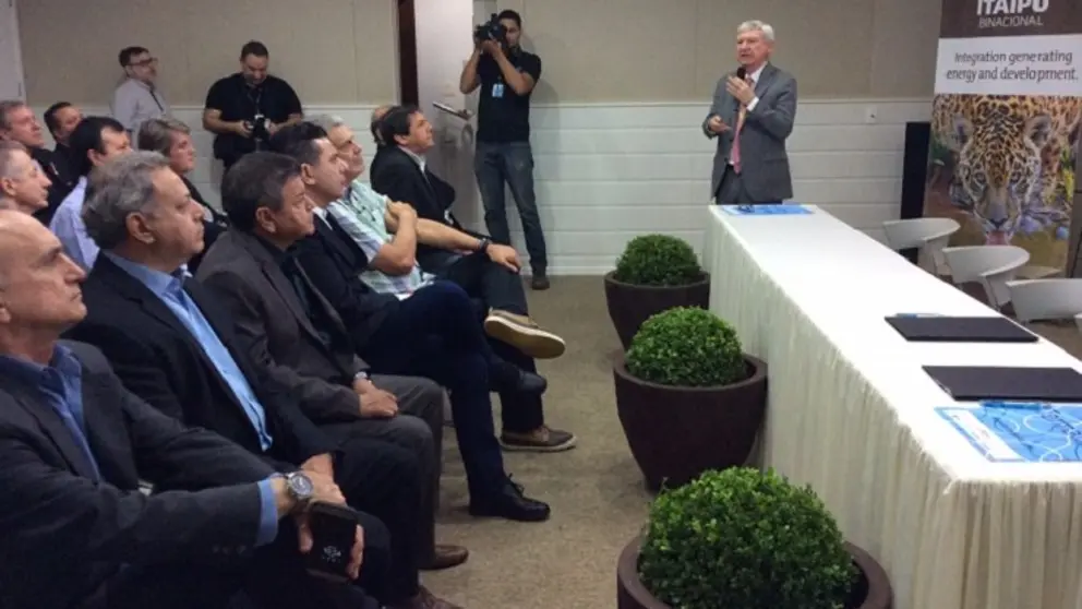 Alejandro Rub&iacute;n en la presentaci&oacute;n de Termatalia en Foz de Igua&ccedil;&uacute;, Brasil.