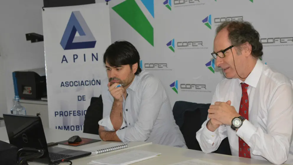 Primer "desayuno inmobiliario" de APIN, con Agust&iacute;n Salgado.