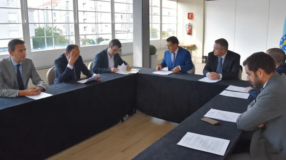 Asistentes &aacute; constituci&oacute;n do Foro Enerx&eacute;tico de Galicia.