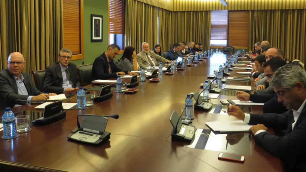 Reuni&oacute;n de la comunidad portuaria de Vigo.