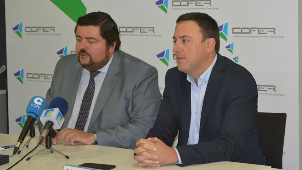 El presidente de COFER, Cristobal Dobarro, y el presidente de la Diputaci&oacute;n de A Coru&ntilde;a, Valent&iacute;n Gonz&aacute;lez