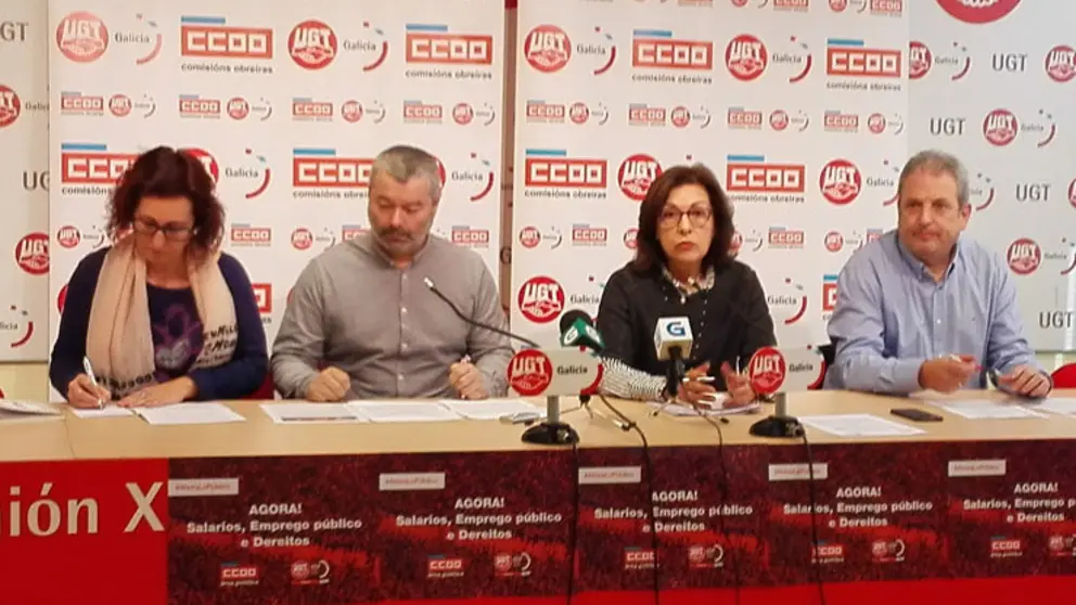 Responsables de UGT-Galicia e CCOO presentaron en Santiago a campa&ntilde;a conxunta "Agora: salarios, emprego p&uacute;blico e dereitos&rdquo;.