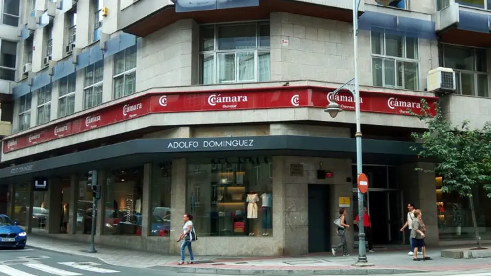 Sede da C&aacute;mara de Comercio de Ourense, agora pechada.