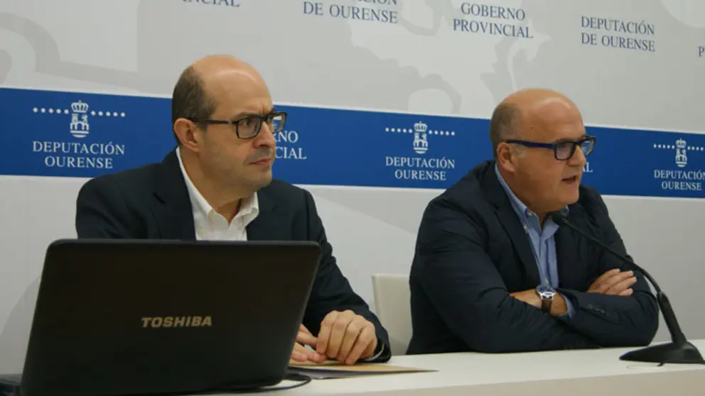 Andr&eacute;s Mazaira y Manuel Baltar presentaron los datos del Observatorio Econ&oacute;mico Ourens&aacute;n./P.L.