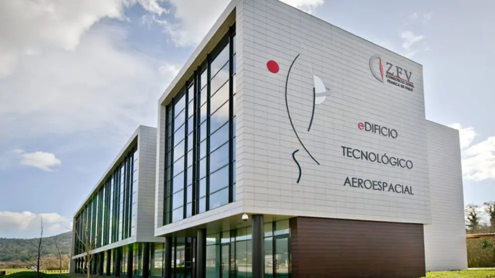 Edificio tecnol&oacute;gico aeroespacial del parque empresarial de Porto do Molle (Nigr&aacute;n).