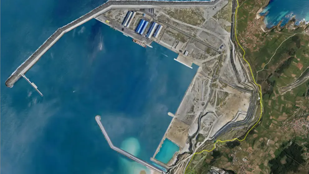 imagen &aacute;erea de Punta Langosteira con el recorrido de la futura valla perimetral.