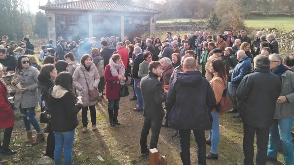 Invitados al 20&ordm; aniversario de Craega, en Arqueixal, Palas de Rei.