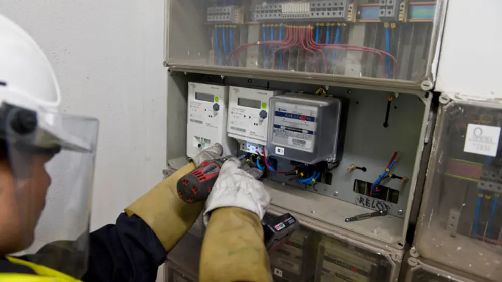 Instalaci&oacute;n de un contador inteligente.