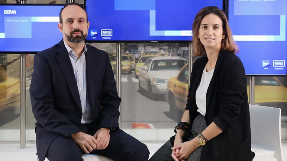 Manuel Moure, director de Productos Digitales de BBVA Espa&ntilde;a y Mar&iacute;a Williams, responsable de Producto Digital de BBVA Espa&ntilde;a.