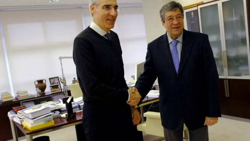 Francisco Conde y Jos&eacute; Mar&iacute;a Seijas, en la reuni&oacute;n.