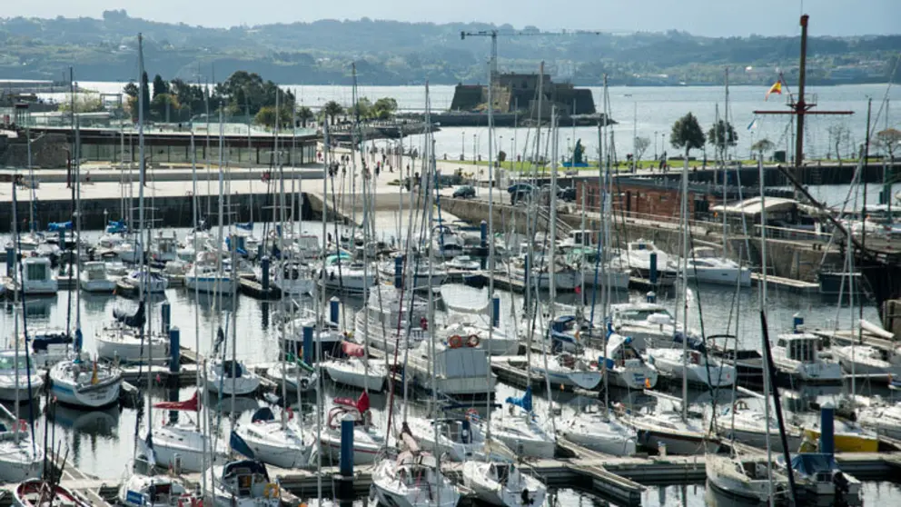 Marina deportiva de A Coru&ntilde;a./Y.FRANCO.