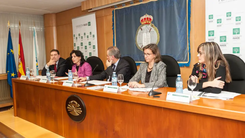 De izquierda a derecha Javier Hern&aacute;ndez, Lourdes Freir&iacute;a, Adolfo Campos, Benedetta Cossarini y Sanda Blanco.