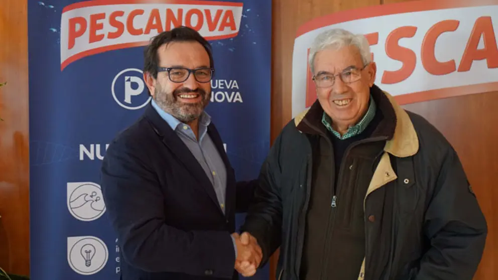Ignacio Gonz&aacute;lez, CEO de Nueva Pescanova, y Pedro Pereira, presidente del Banco de Alimentos de Vigo.