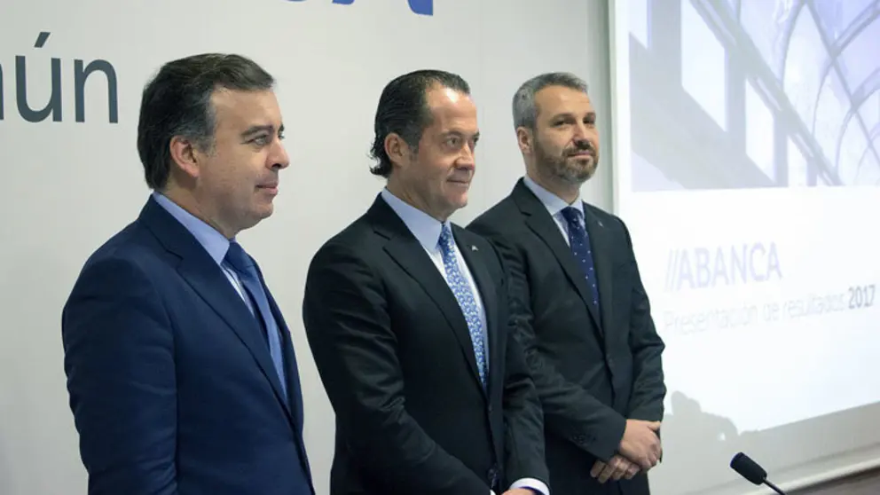 Botas, Escotet y de Francisco, en la presentaci&oacute;n de resultados de Abanca.