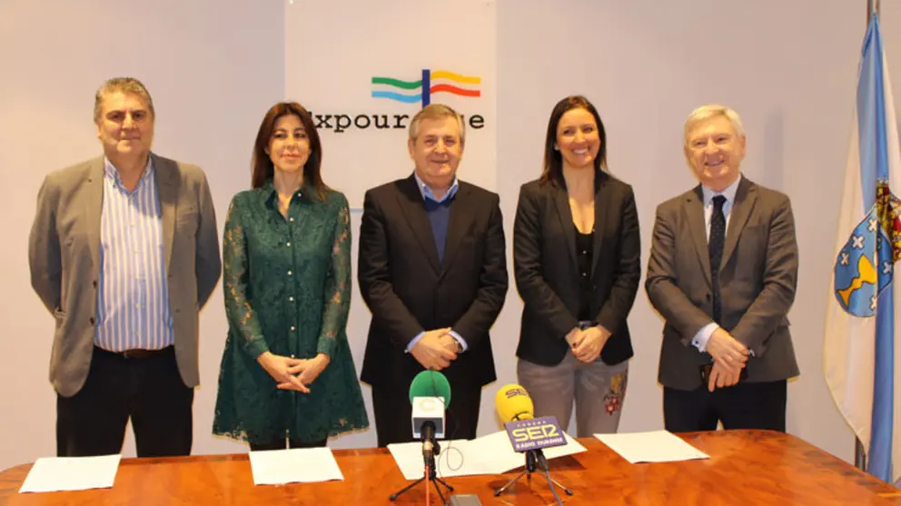 El acto cont&oacute; con la presencia de  Jos&eacute; Manuel Rodr&iacute;guez Gonz&aacute;lez, gerente de INORDE, Alejandro Rub&iacute;n Carballo, director  gerente de EXPOURENSE, Mayte Gonz&aacute;lez Est&eacute;vez, gerente de MARR&Oacute;N GLAC&Eacute; CUEVAS, Julio Barros Garc&iacute;a del GRUPO COREN y Ana M&eacute;ndez Gil, directora de Exportaci&oacute;n del Grupo Reboreda-Morgad&iacute;o.