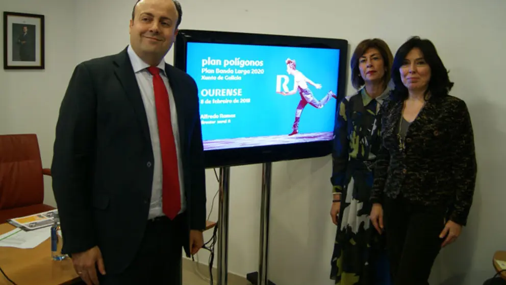 Alfredo Ramos, Marisol D&iacute;az y Mar Pereira, en la presentaci&oacute;n del Plan de Banda Larga en Ourense./P.L.