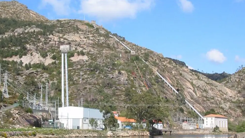 Central hidroel&eacute;ctrica de Ferroatl&aacute;ntica en el r&iacute;o Xallas.