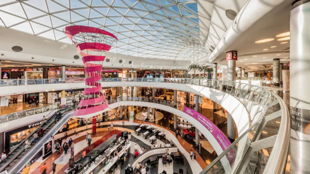 Publicados los domingos y festivos que podr&aacute;n abrir los centros comerciales en 2024.