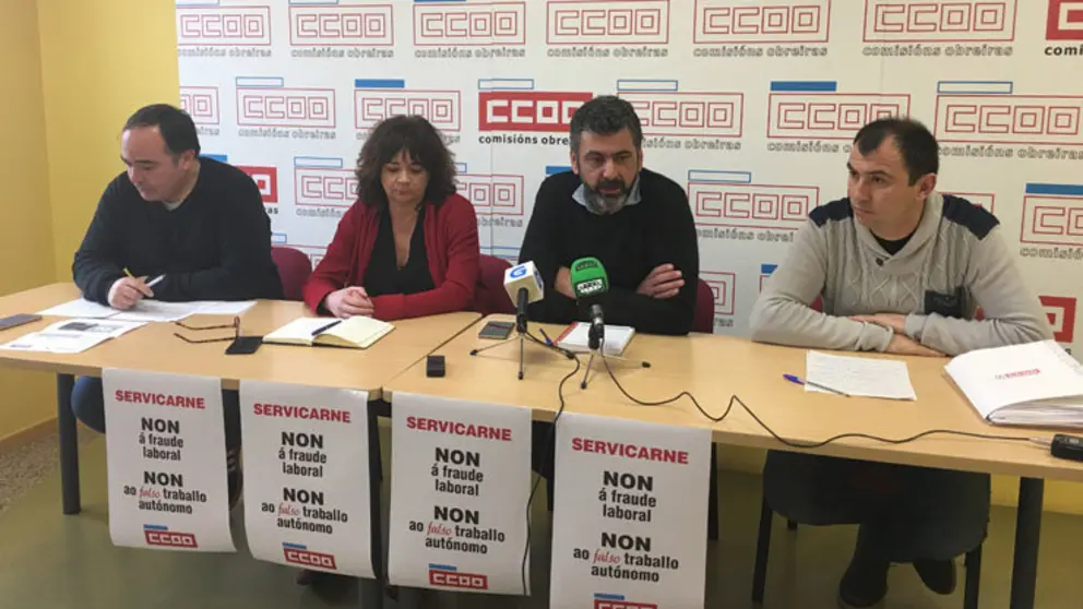 Os sindicalistas de CCOO V&iacute;ctor Ledo, Lola Santillana, Ram&oacute;n Sarmiento e Vicente Canet.