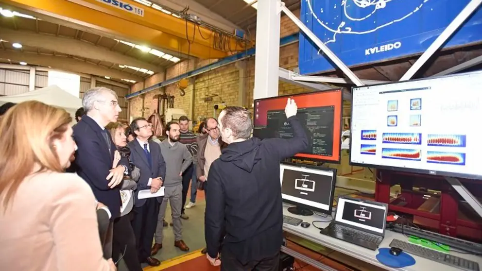El conselleiro Francisco Conde visit&oacute; las instalaciones de Digafer en O Porri&ntilde;o