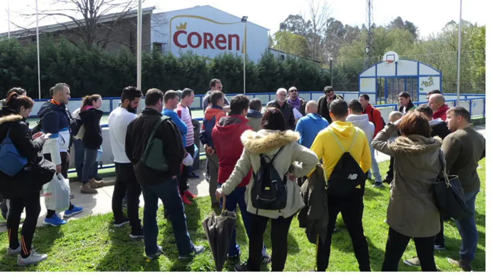 Asemblea convocada pola CIG con traballadores de Servicarne en Frigolouro./CIG.