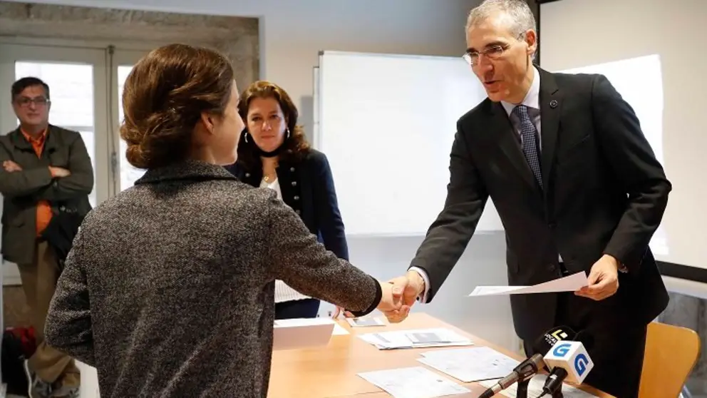 Francisco Conde entregou os diplomas aos participantes nos obradoiros de emprego Formaweb e MAIV.