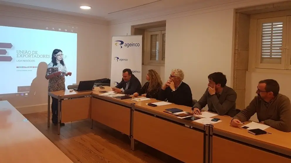 Reuni&oacute;n entre AGEINCO y la UE-CPLP, en el Centro Social Abanca de Santiago.