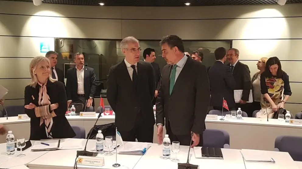 El conselleiro de Econom&iacute;a, Emprego e Industria junto a la secretaria xeral de Emprego y el director xeral de Orientaci&oacute;n e Promoci&oacute;n Laboral, en la Conferencia sectorial de empleo y asuntos laborales.